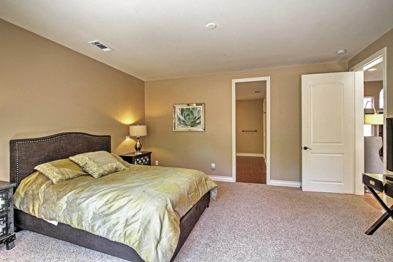 Roomy Home With Deck, 5 Mi To Lake Arrowhead Village المظهر الخارجي الصورة